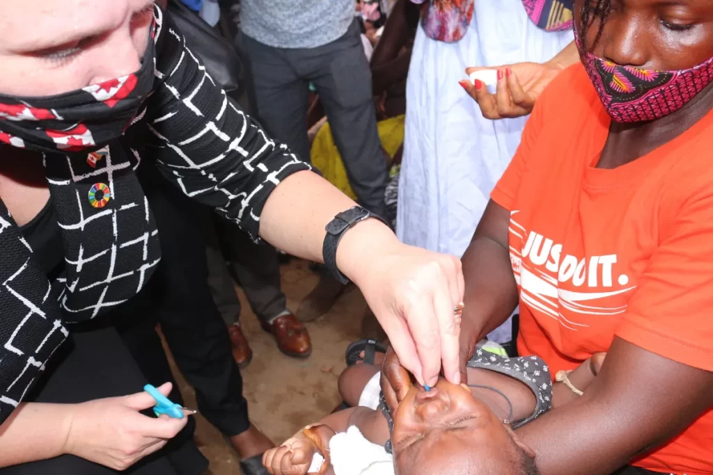 High Commissioner of Canada to Ghana, Togo and Sierra Leone, Kati Csaba, visited one of the implementation sites at Hastings, Western Area Rural District and participated in VAS activities.
